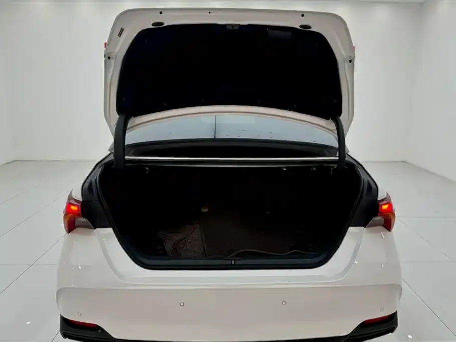 Toyota Avalon 2022 из CN, фото 4