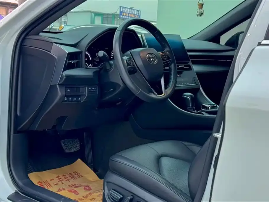 Toyota Avalon 2022 из CN, фото 8