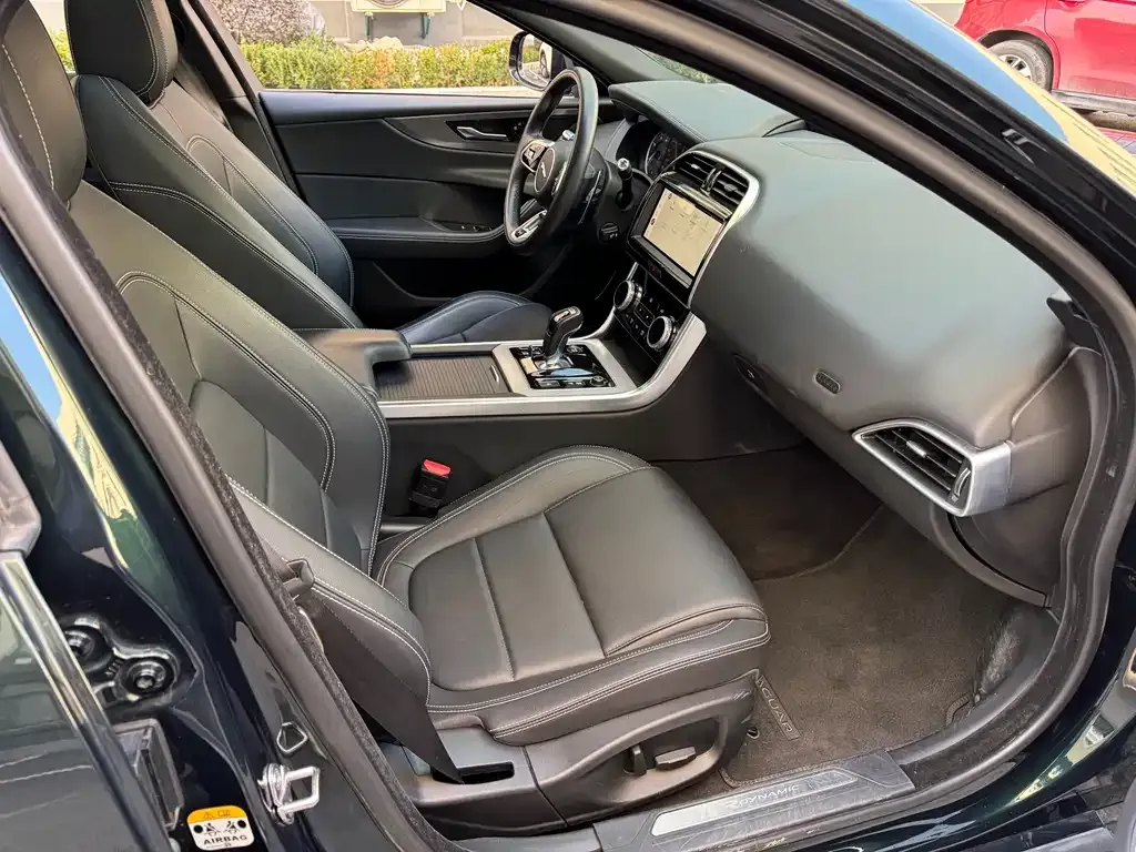 Jaguar XEL 2022 из CN, фото 10