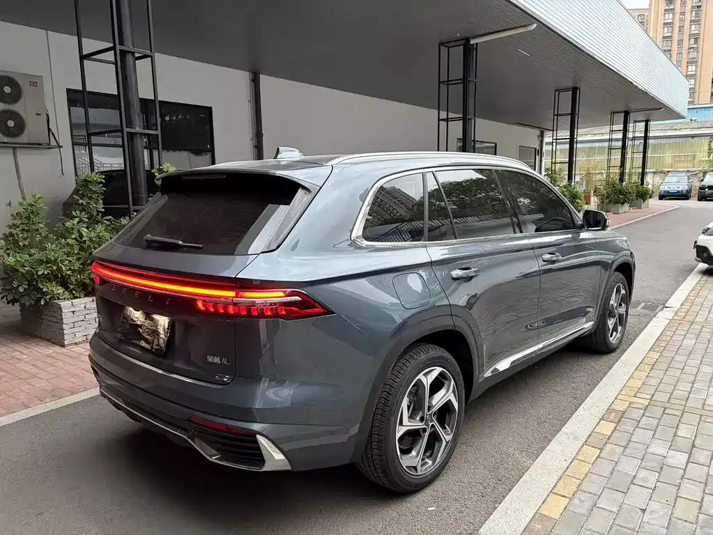Geely Xingyue L — фото 6