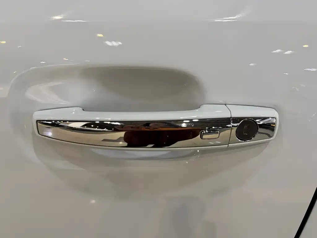 Buick GL8 2024 из CN, фото 2