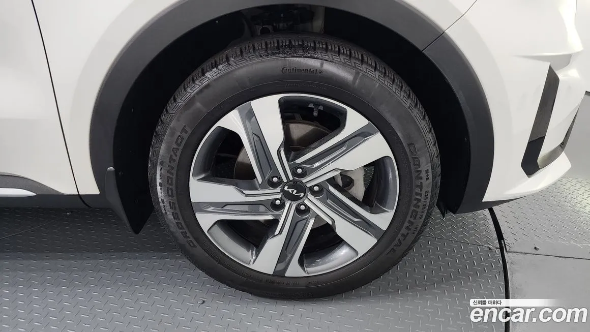 Kia Sorento — фото 6