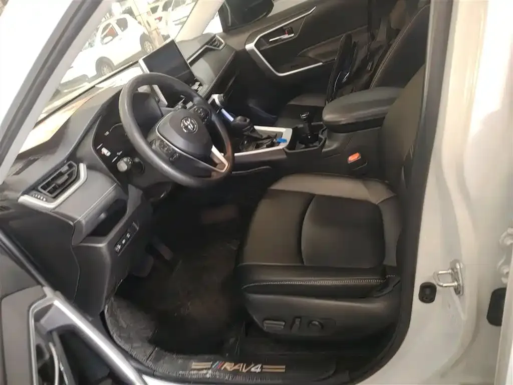 Toyota RAV4 2021 из CN, фото 7