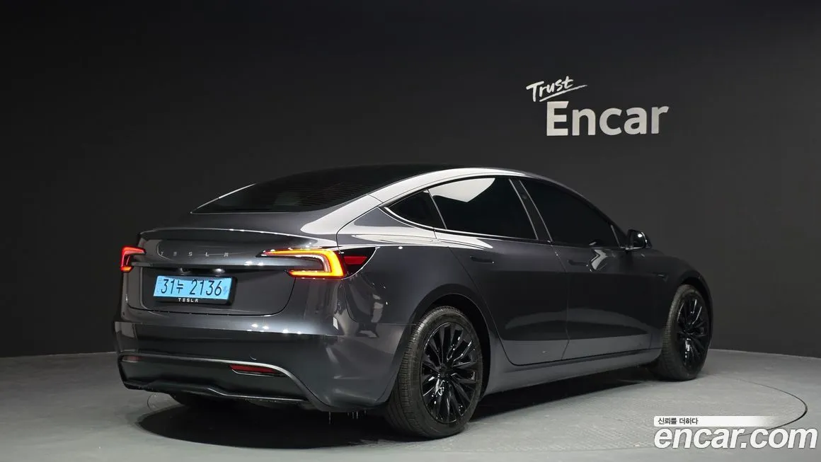 Tesla Model 3 — фото 2