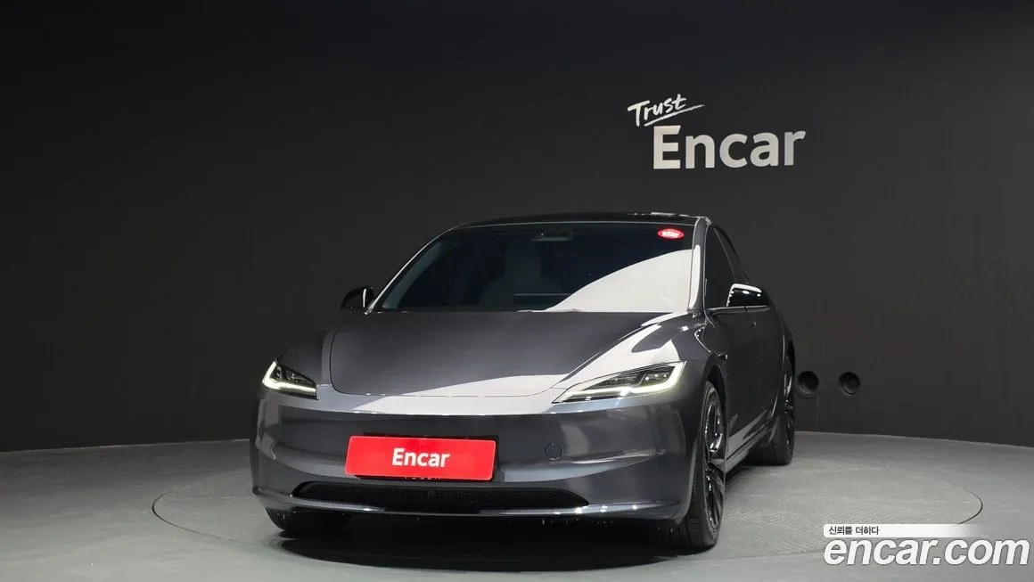 Tesla Model 3 — фото 3