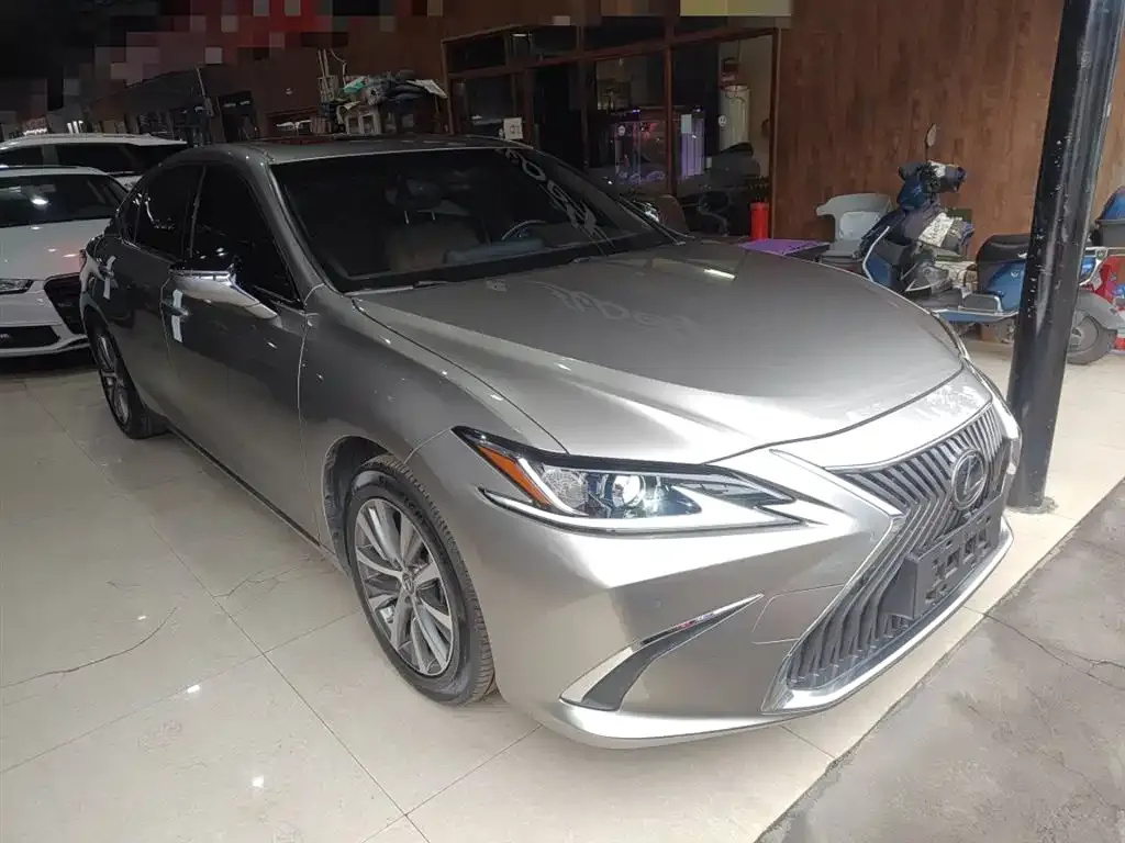 Lexus ES 2021 из CN, фото 9