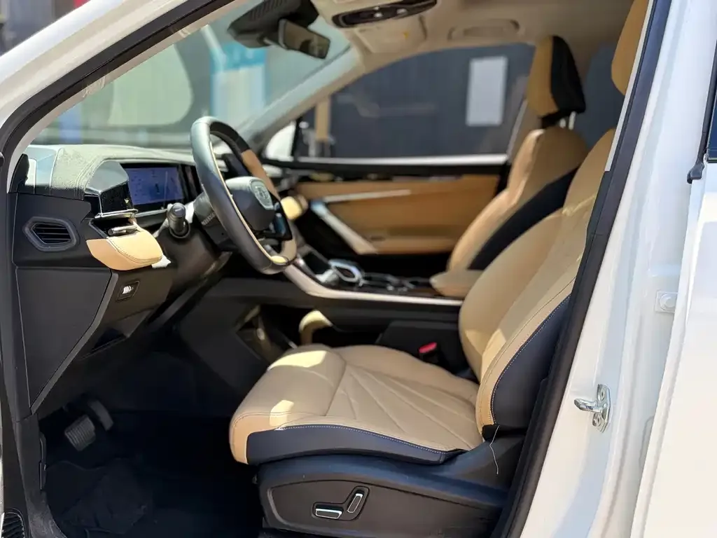 Geely Boyue L 2024 из CN, фото 9