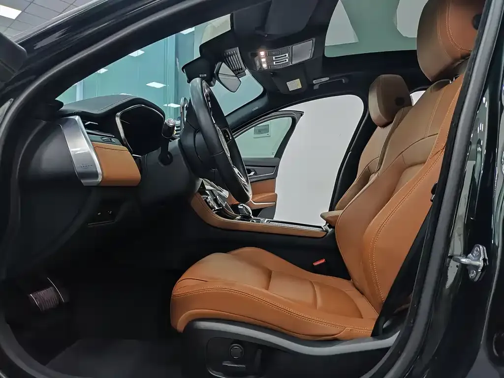 Jaguar XFL 2022 из CN, фото 8