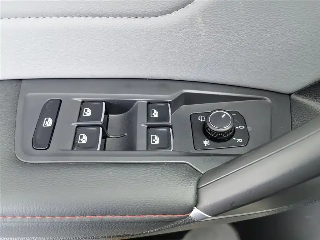 Volkswagen Tiguan L New Energy 2024 из CN, фото 9