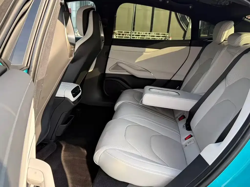 Xiaomi SU7 2024 из CN, фото 9