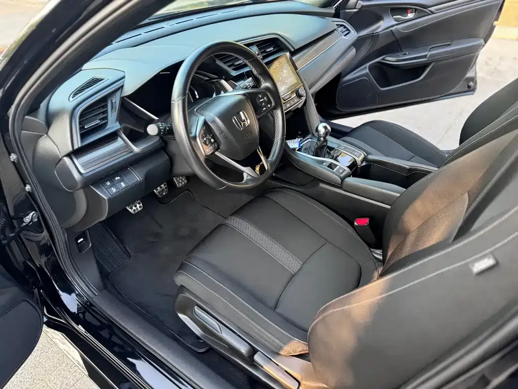 Honda Civic 2022 из CN, фото 5