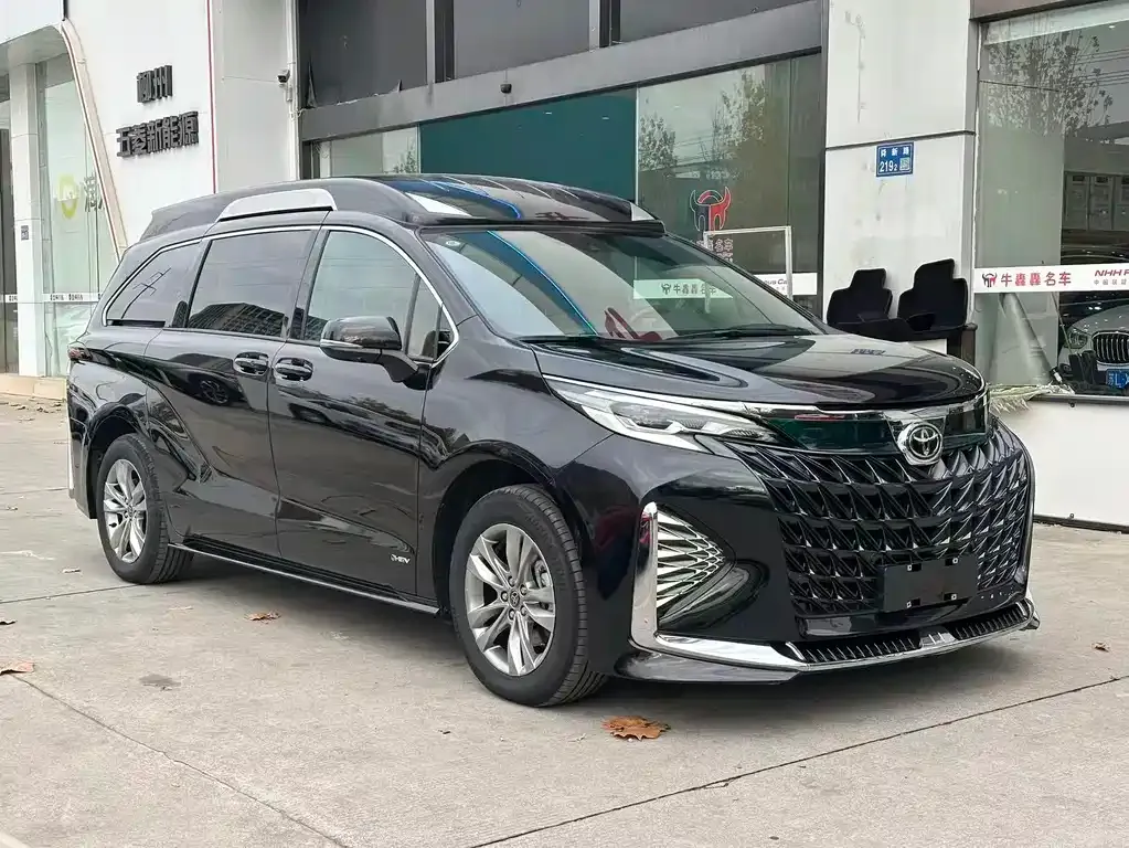 Toyota Sienna 2025 из CN, фото 7