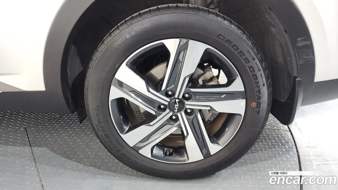Kia Sorento — фото 5