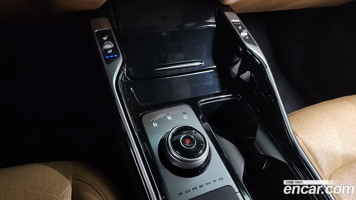 Kia Sorento — фото 9