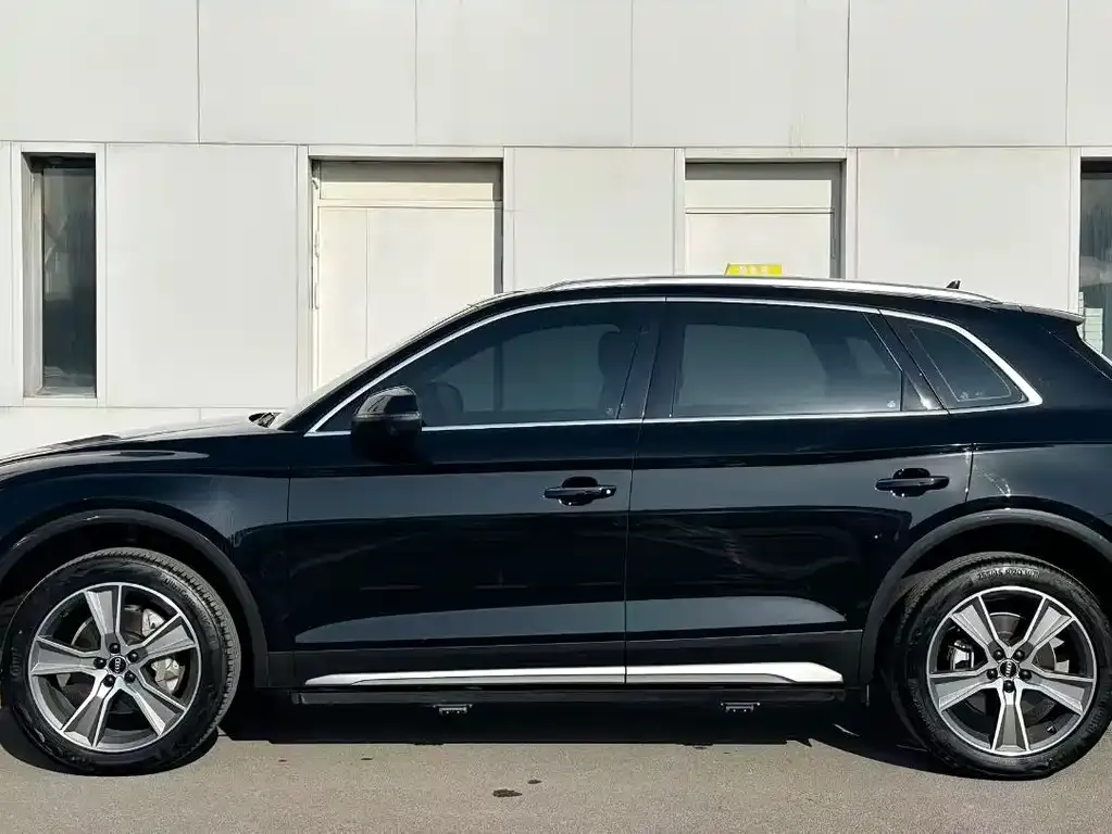 Audi Q5L 2023 из CN, фото 9