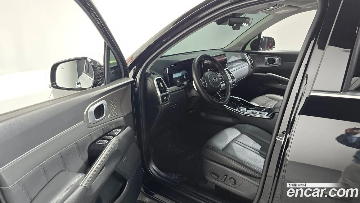 Kia Sorento — фото 6