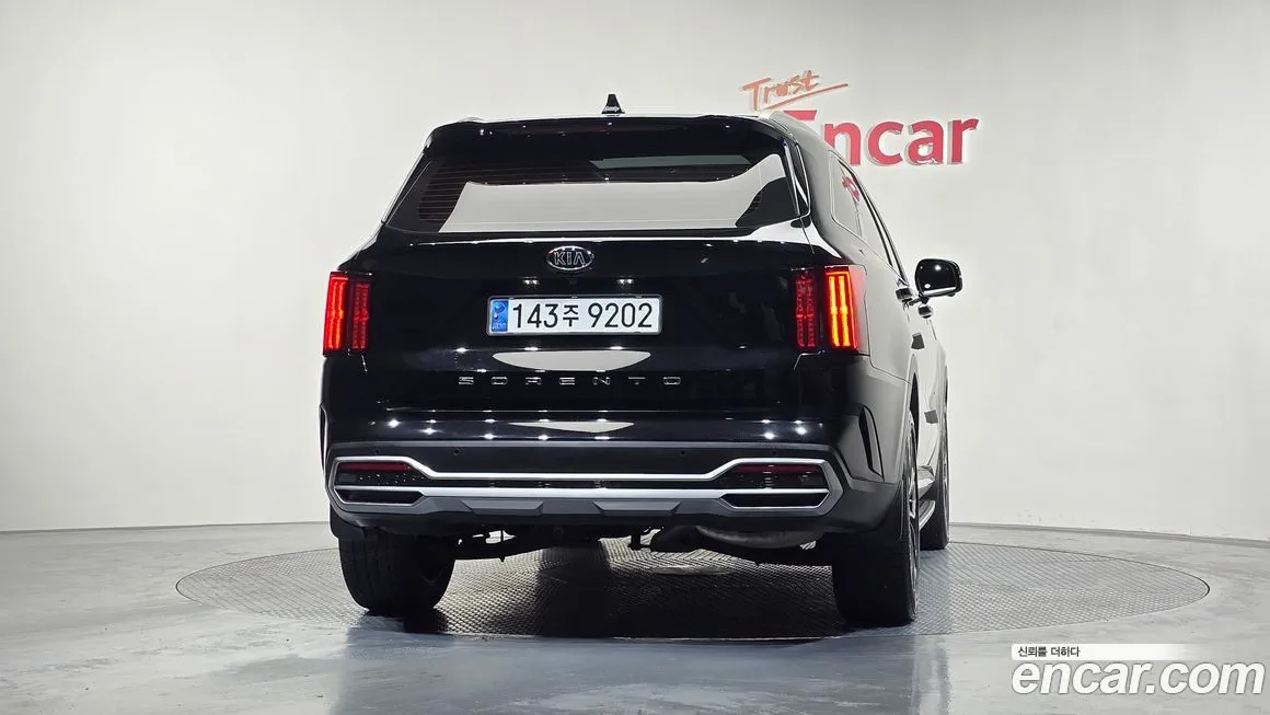 Kia Sorento — фото 5