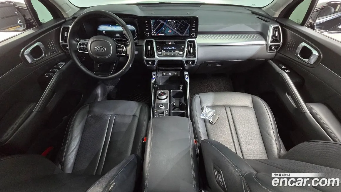 Kia Sorento — фото 8