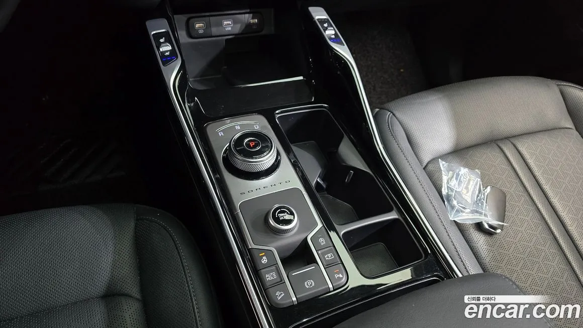 Kia Sorento — фото 9