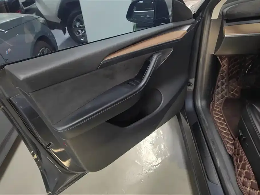 Tesla Model Y 2022 из CN, фото 7