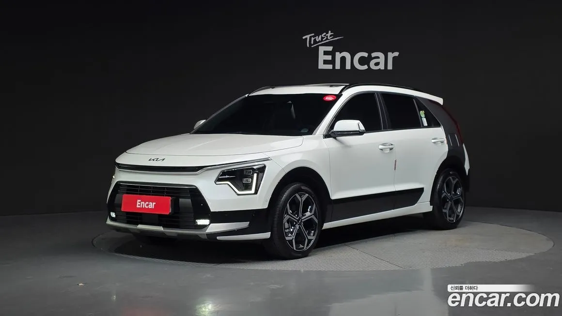 Kia Niro — фото 1