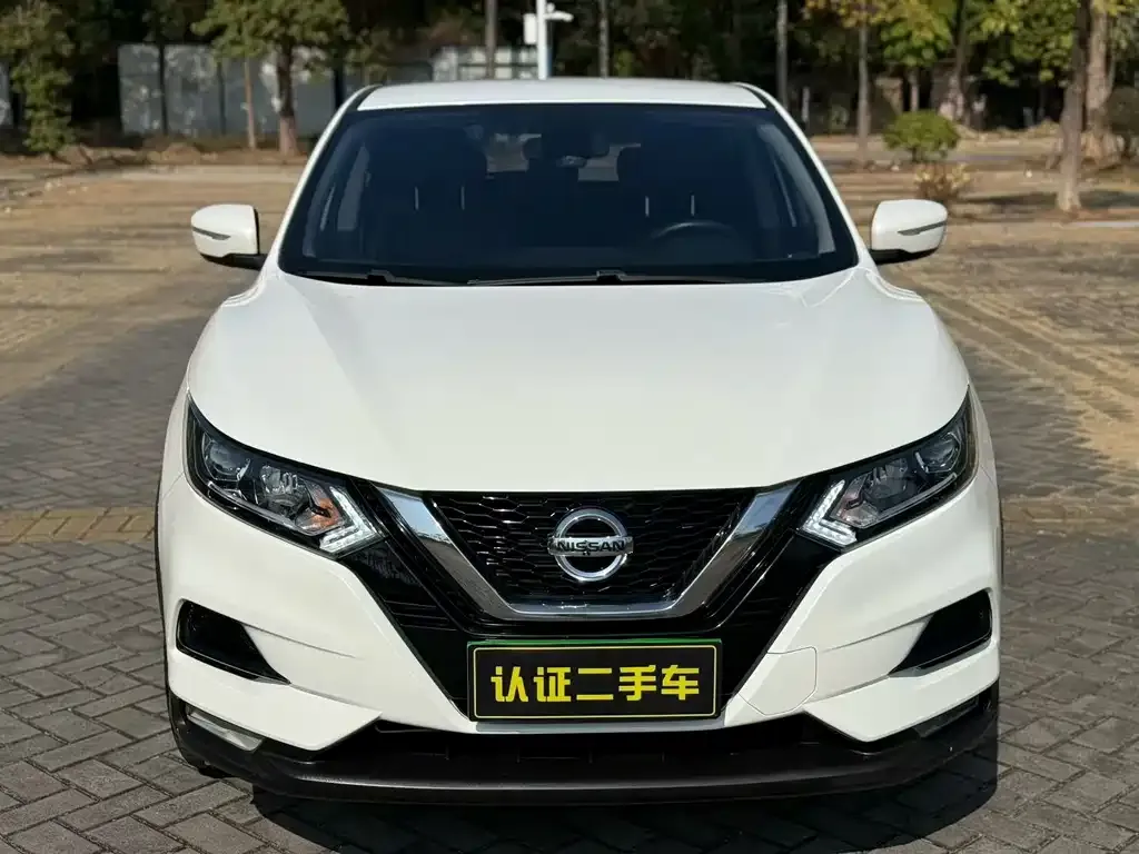 Nissan Qashqai 2022 из CN, фото 2