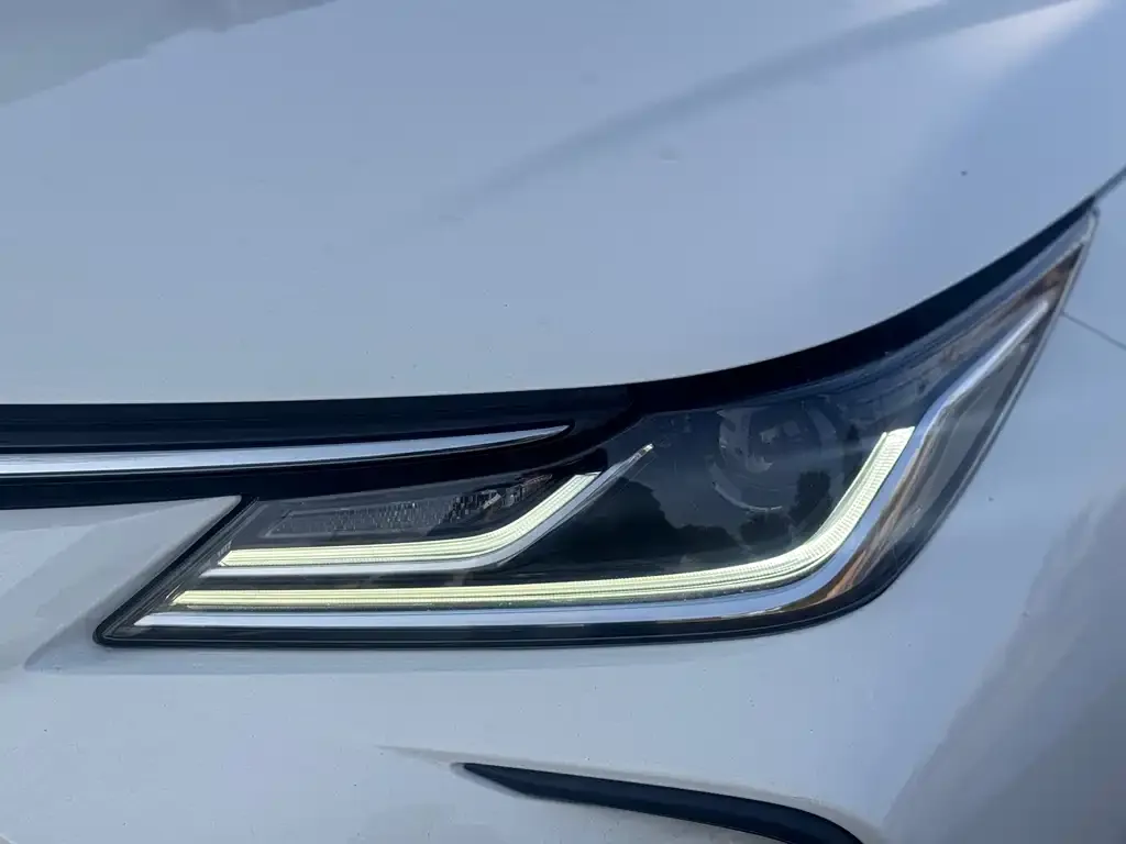 Toyota Corolla 2023 из CN, фото 4