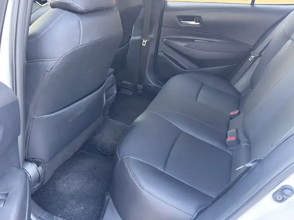 Toyota Corolla 2023 из CN, фото 2