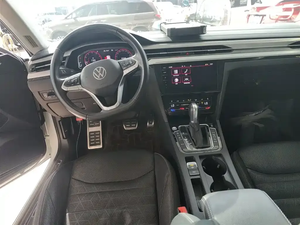 Volkswagen CC 2022 из CN, фото 10
