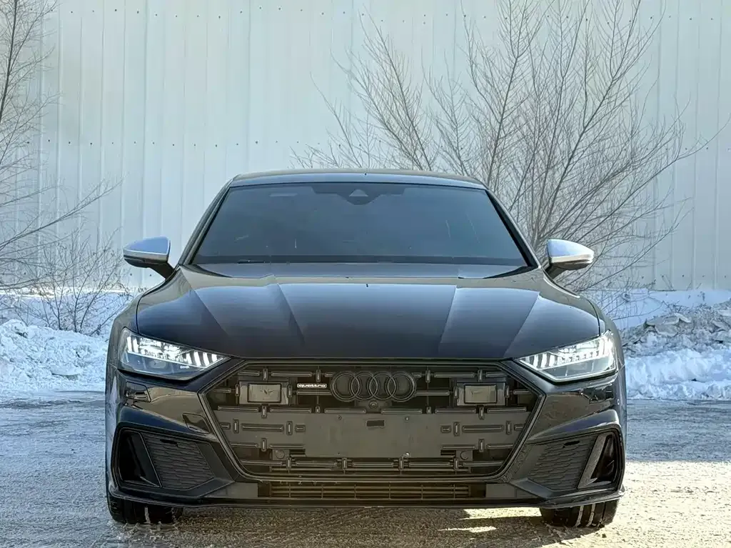 Audi A7L 2023 из CN, фото 9