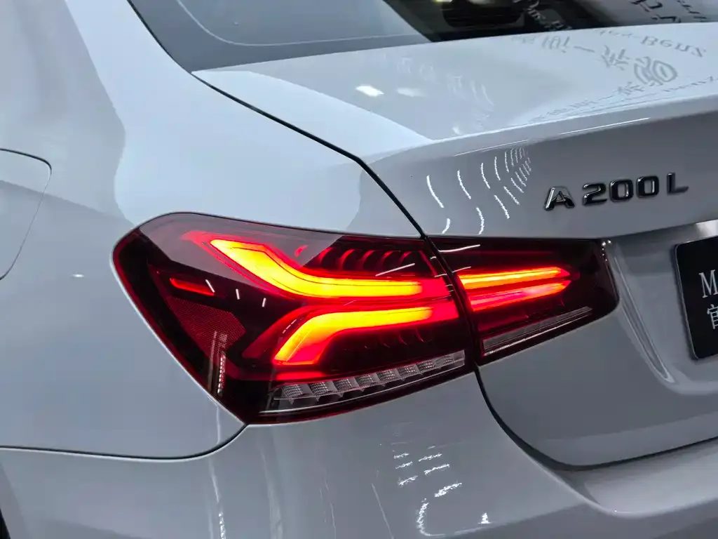 Mercedes-Benz A-Class 2023 из CN, фото 2