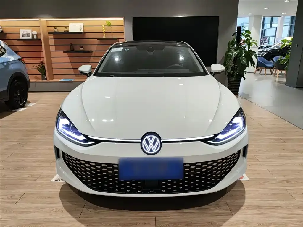 Volkswagen Lamando 2024 из CN, фото 3