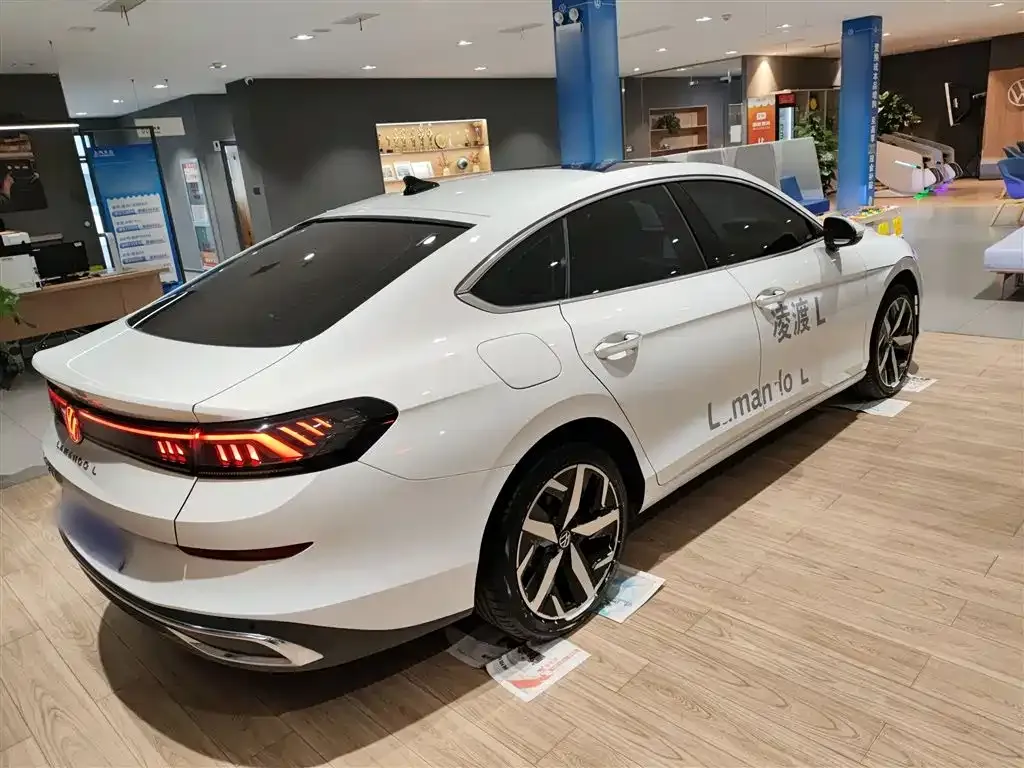 Volkswagen Lamando 2024 из CN, фото 7