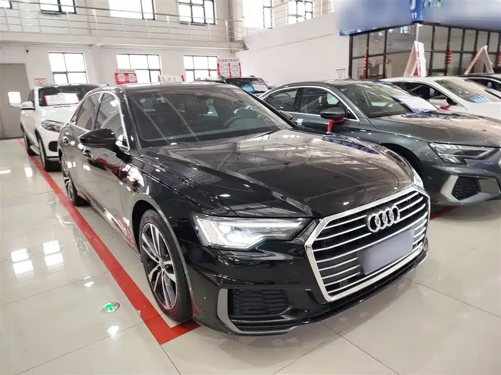 Audi A6L 2022 из CN, фото 2