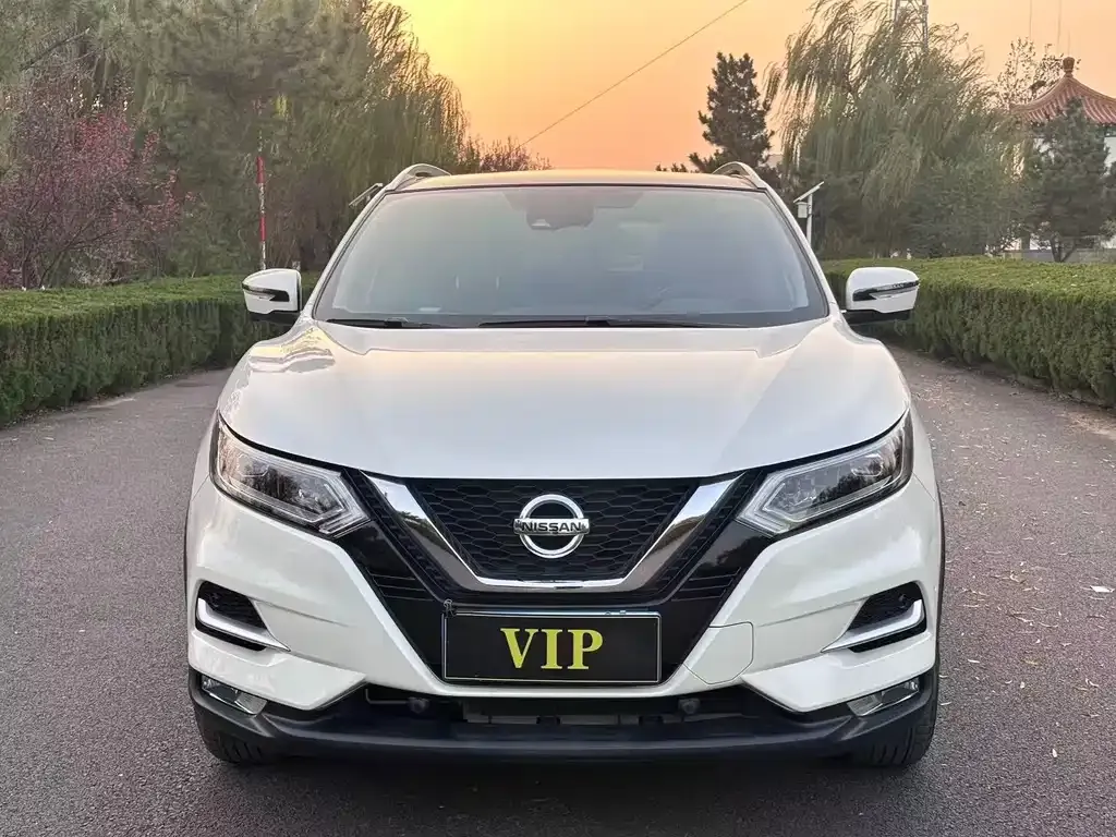 Nissan Qashqai 2022 из CN, фото 2