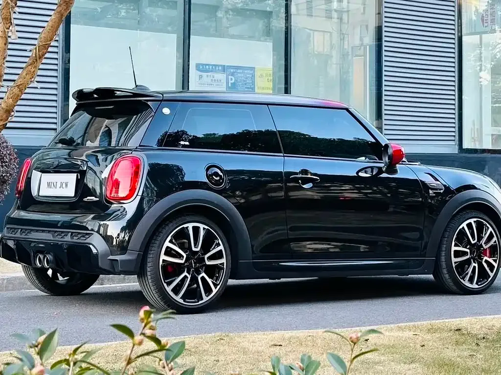MINI JCW (John Cooper Works) 2022 из CN, фото 3
