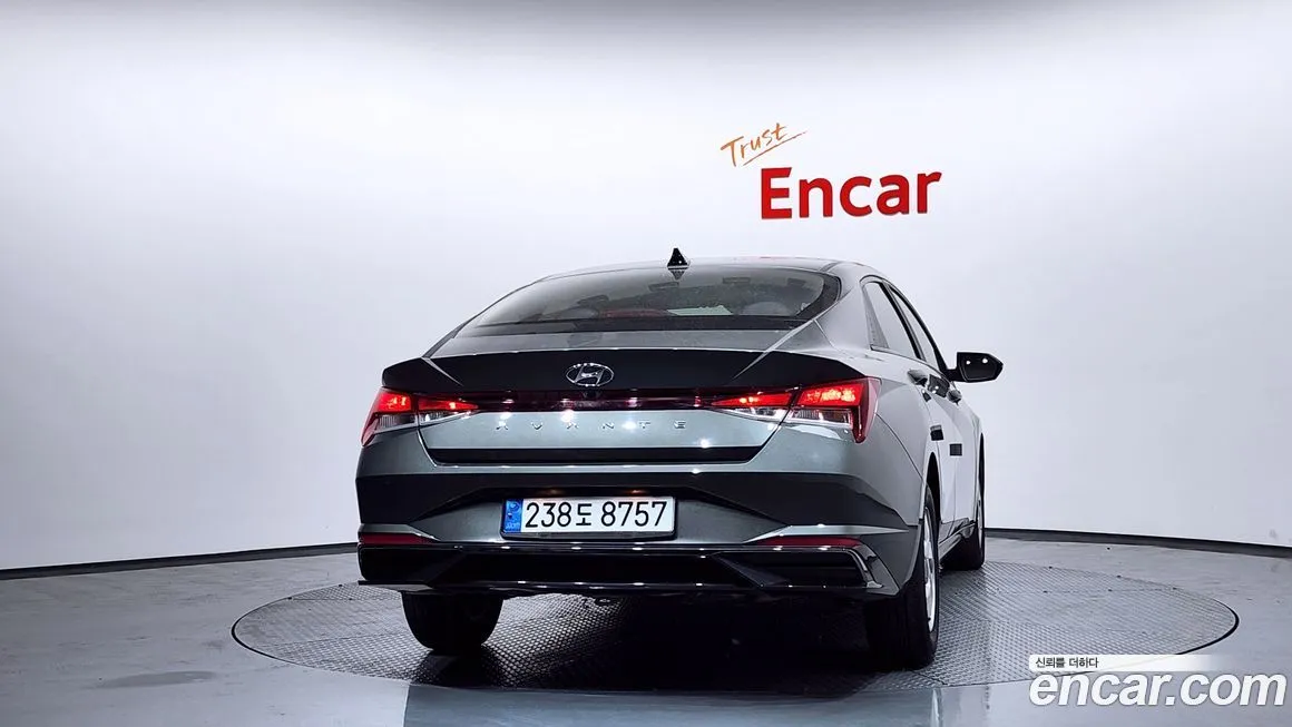 Hyundai AVANTE 2021 из KR, фото 2