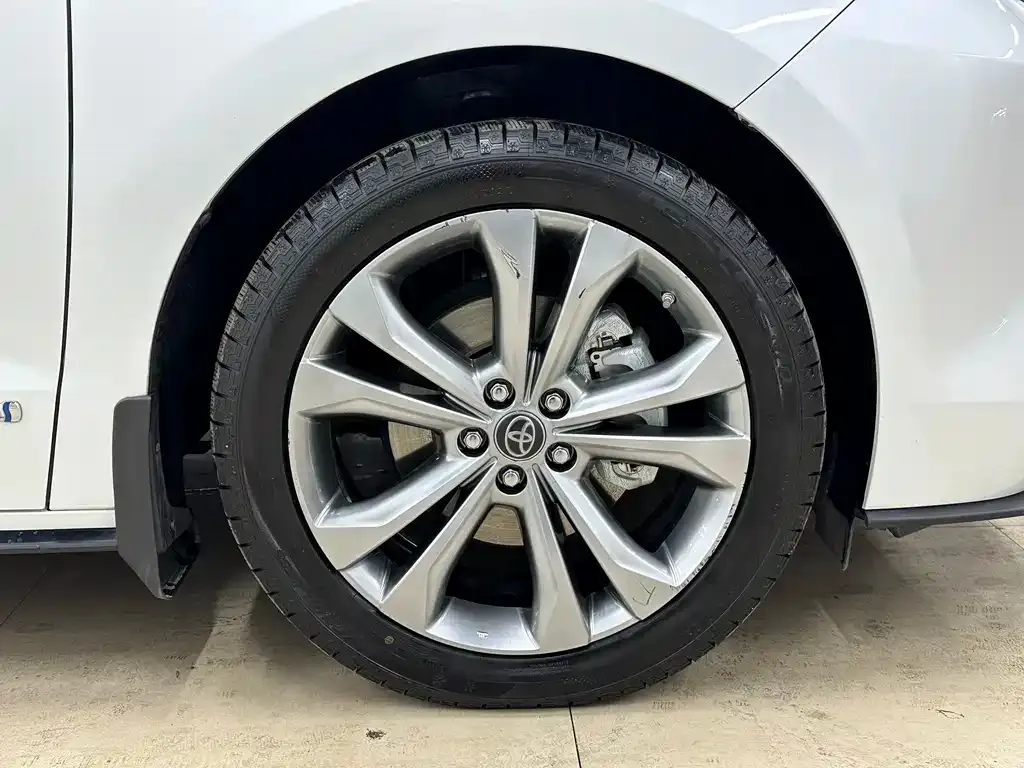 Toyota Sienna 2023 из CN, фото 9