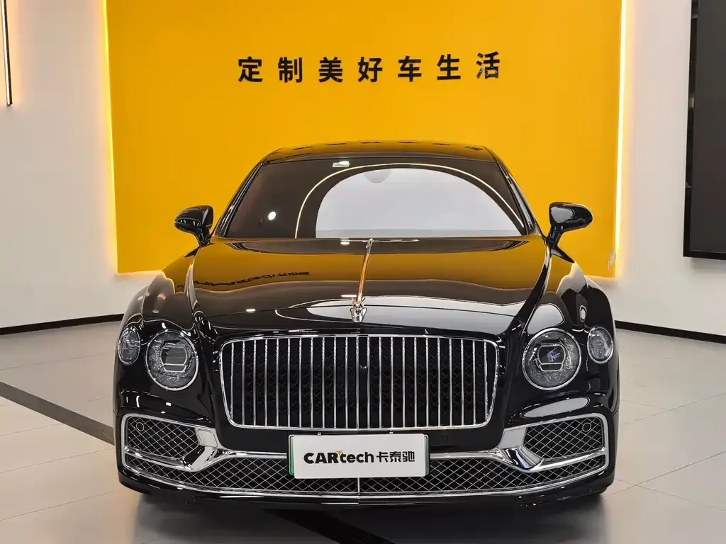 Bentley Flying Spur PHEV 2022 из CN, фото 2