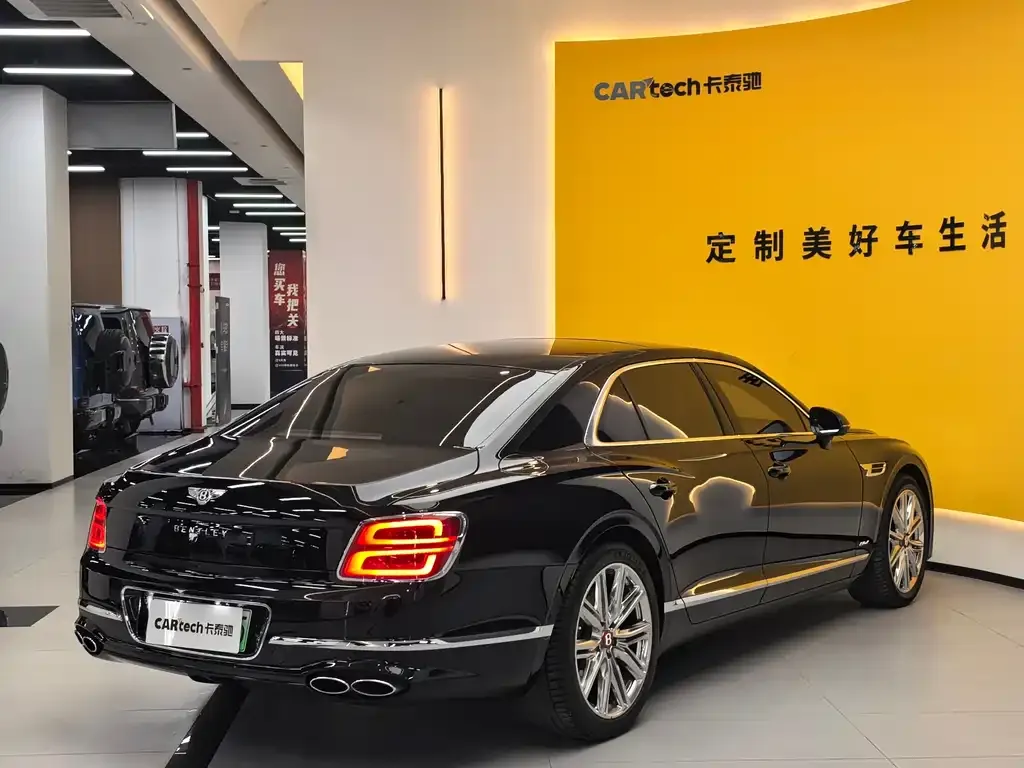 Bentley Flying Spur PHEV 2022 из CN, фото 4