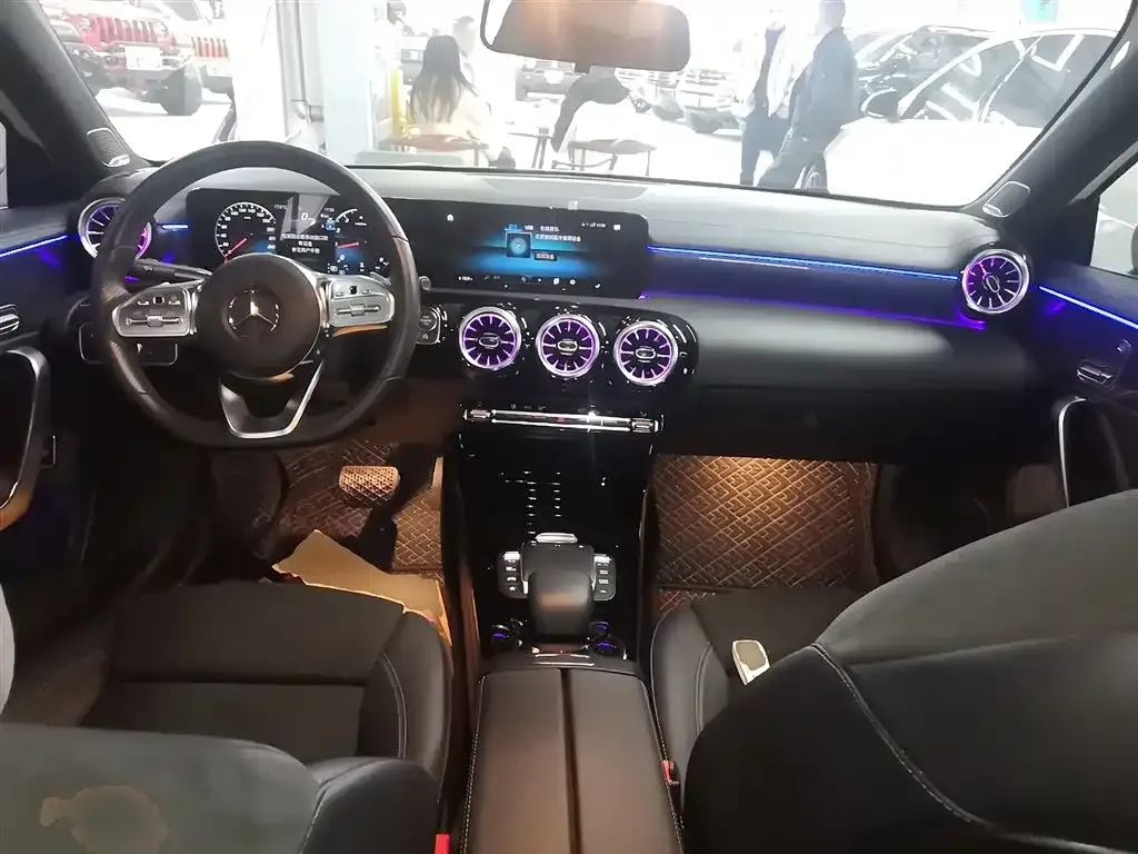 Mercedes-Benz A-Class 2023 из CN, фото 10
