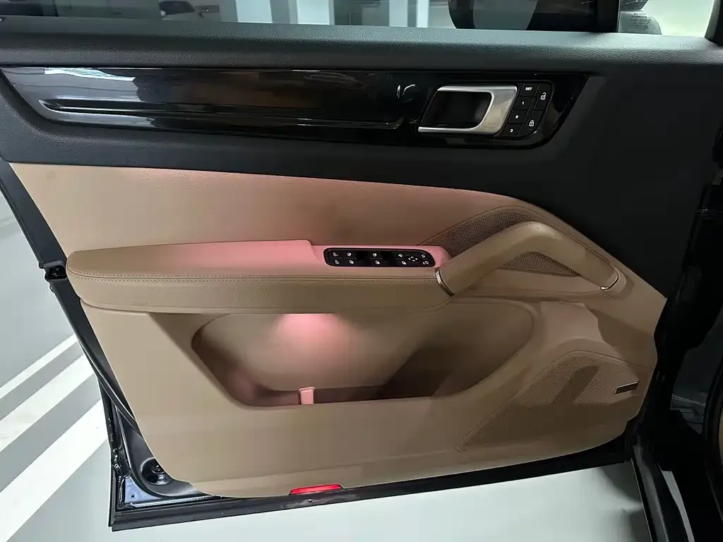 Porsche Cayenne 2022 из CN, фото 9