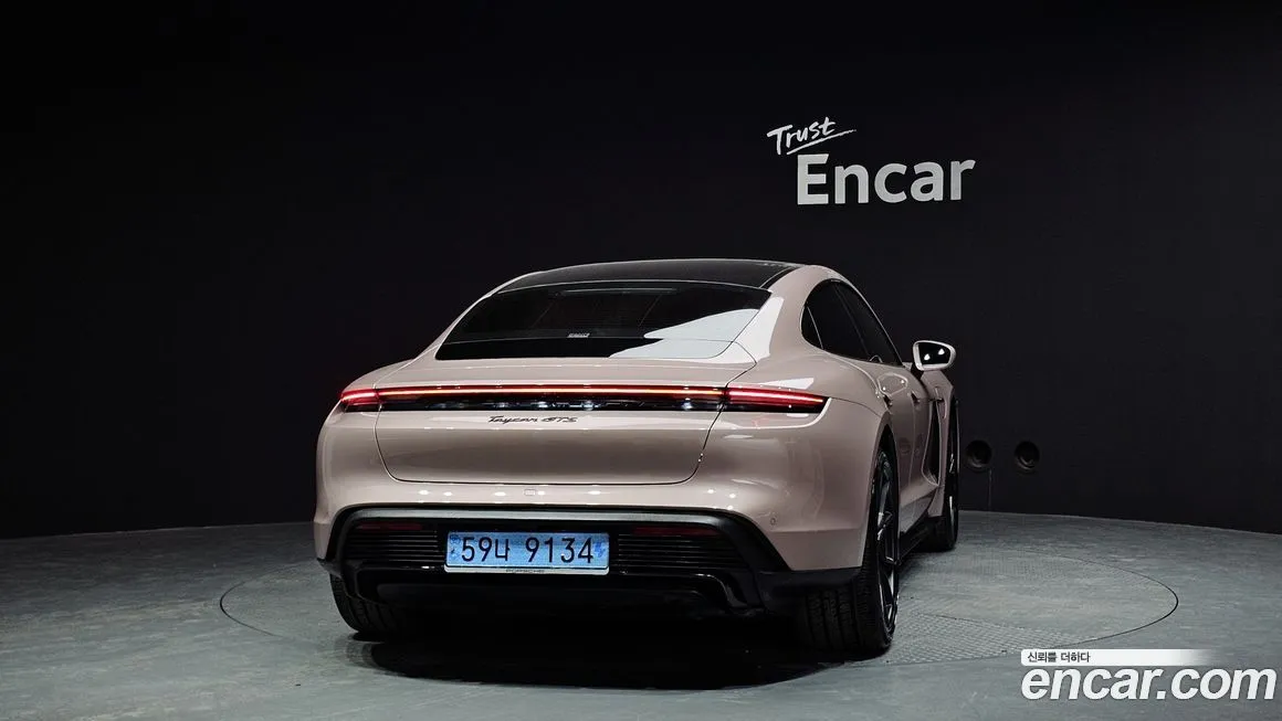 Porsche Taycan 2024 из KR, фото 6