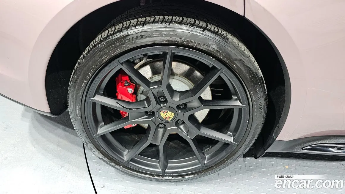 Porsche Taycan 2024 из KR, фото 7