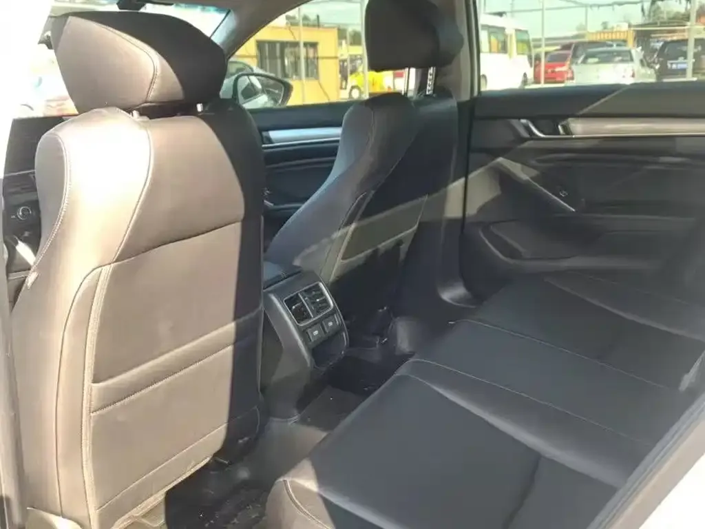 Honda Accord 2021 из CN, фото 3