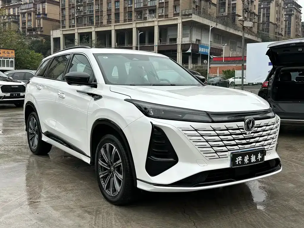 Changan CS75PLUS 2024 из CN, фото 4
