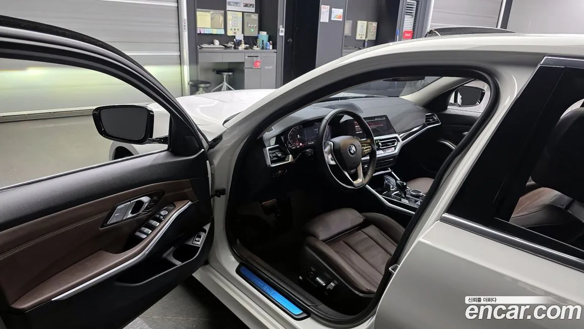BMW 3-Series 2022 из KR, фото 10