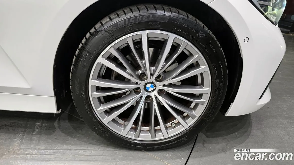 BMW 3-Series 2022 из KR, фото 7