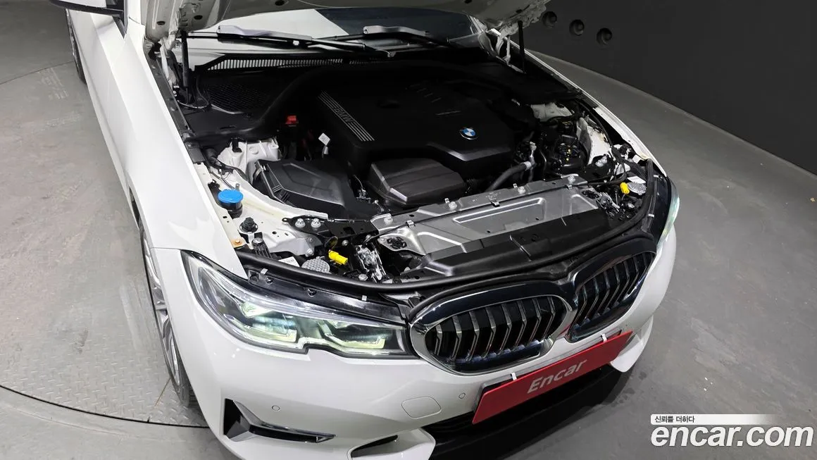 BMW 3-Series 2022 из KR, фото 8