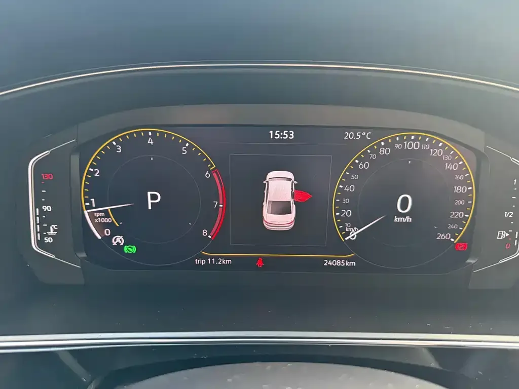 Volkswagen Passat 2023 из CN, фото 10